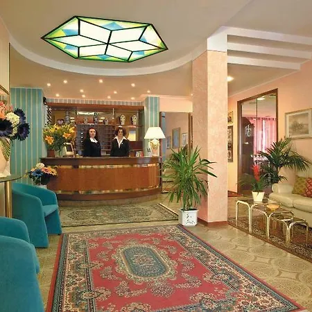 Otel Cristallo 3*