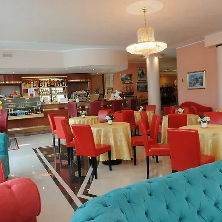 Cristallo Otel 3*