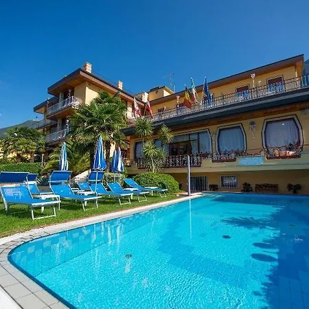 Cristallo 3* Μαλτσεζίνε