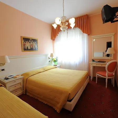 Cristallo 3* Μαλτσεζίνε