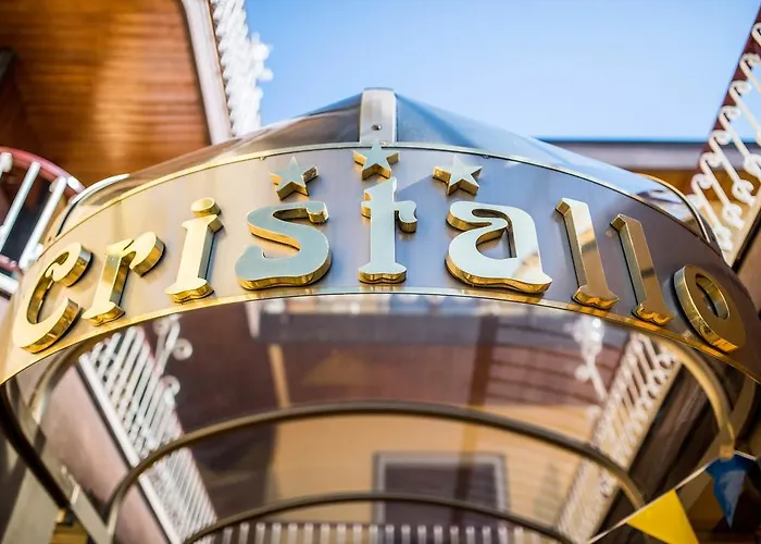 Hotel Cristallo 3*